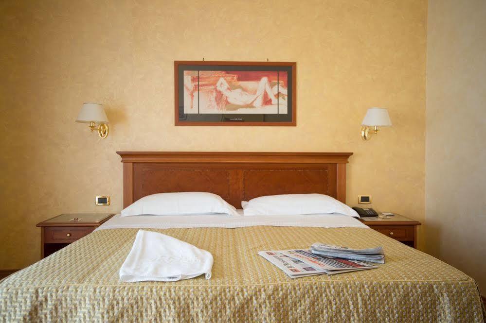 Hotel Levante Фоссачезия Экстерьер фото